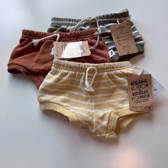 Easy Peasy Newborn Baby Organic Bloomer Shorts 6-9 months Lot of 3 Soft Comfort - Picture 1 of 11